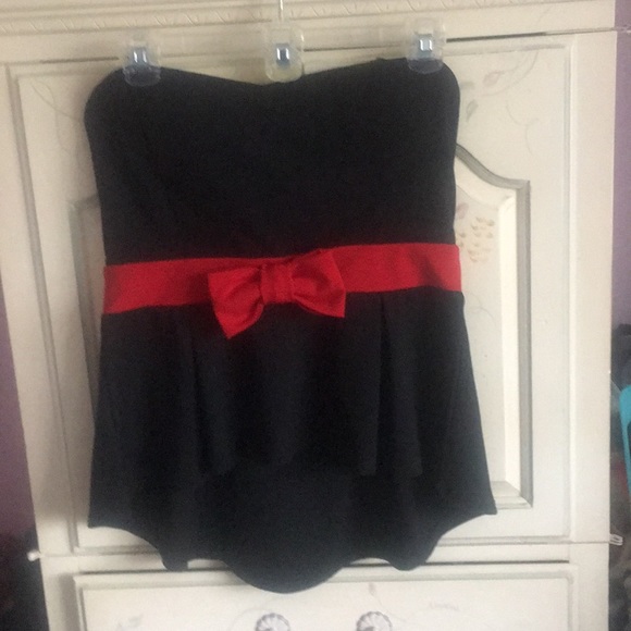 Windsor Tops - Windsor high low tube top with bow
